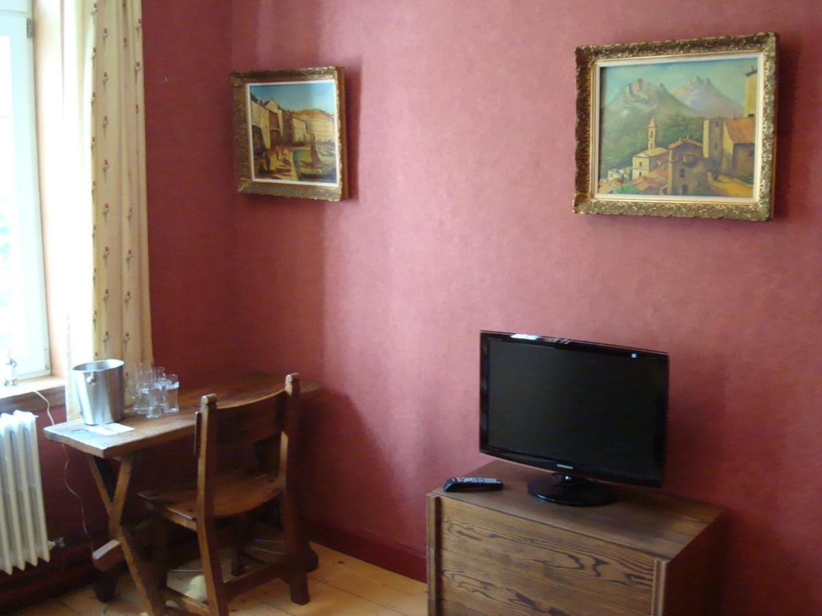 B&B Chateau Bagatelle Frasnes-lez-Anvaing Quarto foto